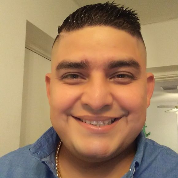 Meet your Posher, Aaron - Picture 1 of 1